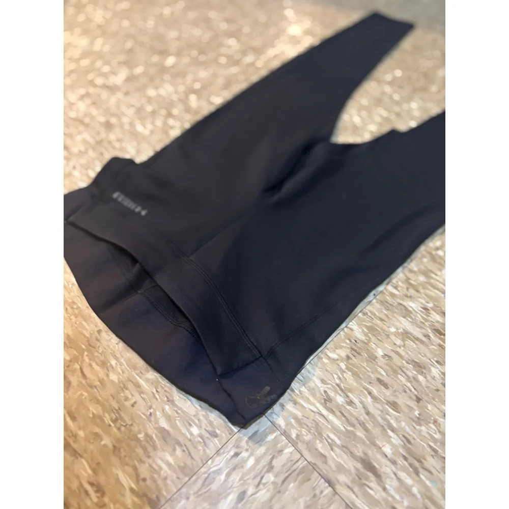 Under Armour pants - Picture 3 of 6